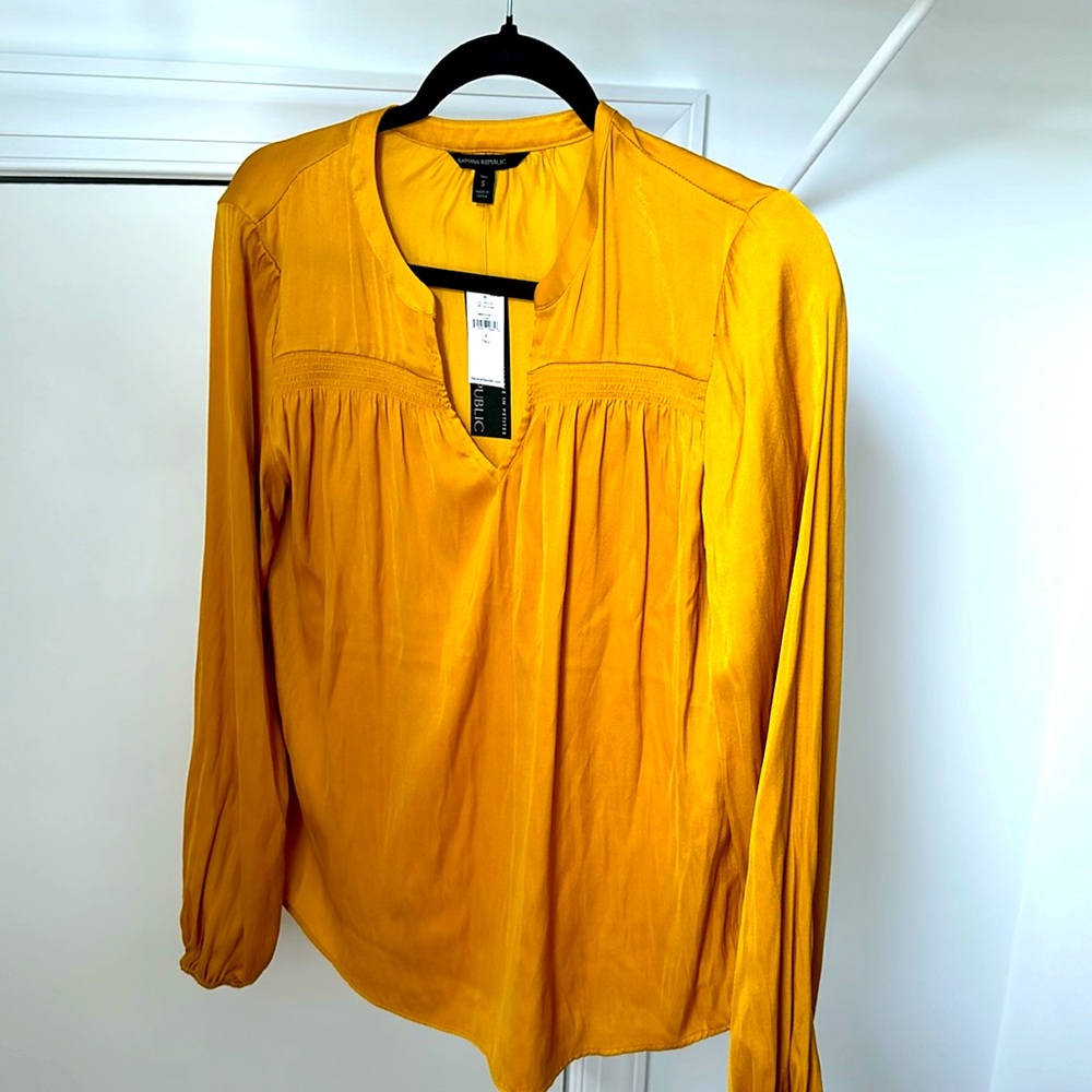Mustard silk Banana Republic blouse! Just the color to warm your skin tone